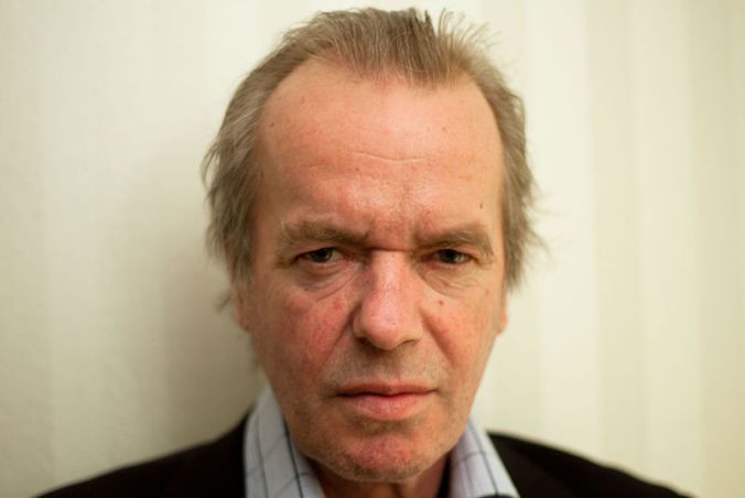 800px-Martin_Amis_2012_by_Maximilian_Schoenherr